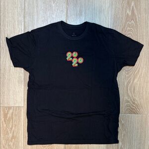 Apple Employee Exclusive T-Shirt (Close Your Ring Challenge 2020!)